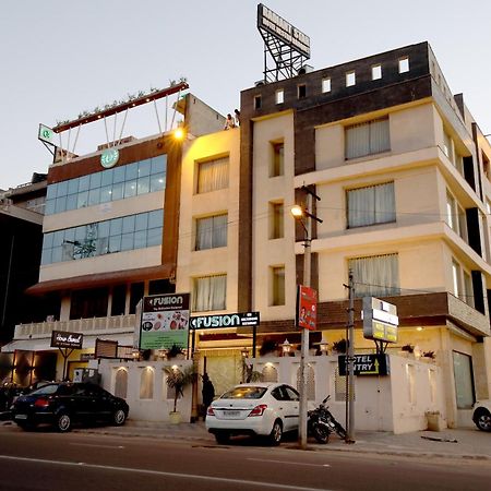Hotel The Radiant Star Jaipur Bagian luar foto